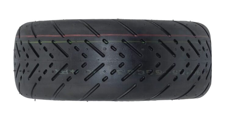 Rueda Cubierta 11x3 Cityroad (90/65-6,5) [CST] Tubetype